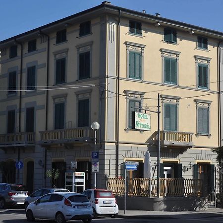 Hotel Vittoria Viareggio Exterior photo